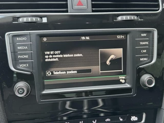 Volkswagen Golf Volkswagen Golf Variant 1.4 TSI R-line 150pk | Navigatiesysteem | Osram LED verlichting | Trekhaak uitklapbaar | Keyless entry | Stoelverwarming | Cruise control | R-stuur | Parkeersensoren voor en achter | Achteruitrijcamera - afbeelding nr 20