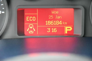 Iveco Daily Iveco Daily 2.3 Hi-Matic Automaat 1200 Kg Laden Airco Euro 6 - afbeelding nr 18