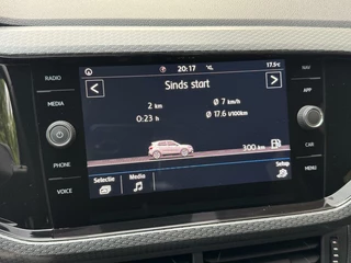 Volkswagen T-Cross Volkswagen T-Cross 1.0 TSI R-line Automaat | LED | Trekhaak |  Getint glas | Climate control | Cruise control adaptief | Lane assist | Dode hoek detectie | DAB | Navigatiesysteem | Inklapbare spiegels | Parkeersensoren voor en achter - afbeelding nr 22
