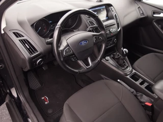 Ford Focus TREKHAAK / NAVI / CLIMA / PDC / BLUETOOTH / CRUISE - afbeelding nr 8