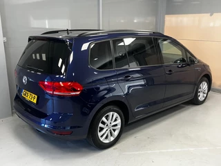 Volkswagen Touran Volkswagen TOURAN Business 1.5TSi DSG | Automaat | 7-persoons | Navigatie | Cruise control | - afbeelding nr 4