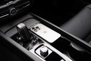 Volvo XC60 Volvo XC60 2.0 B4 R-Design Pano / Memory / 360 - afbeelding nr 18