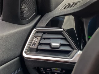 BMW 3 Serie BMW 3 Serie 330i 258PK Automaat High Executive M-Sport | HARMAN EN KARDON | AMBIENTE VERLICHTING | LEDER | CRUISE | - afbeelding nr 52