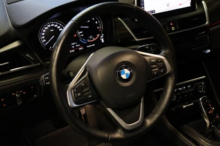 BMW 2 Serie BMW 2 Serie Gran Tourer 218i Luxury Line | 7-Zitter | HUD | Lederen bekleding | Stoel- en stuurverwarming | Navigatie | Camera | Adaptieve LED-koplamp | Sportstoelen | Alarm Klasse 3 | Elek. achterklep | DAB | Dealer onderhouden | NAP Logisch - afbeelding nr 31