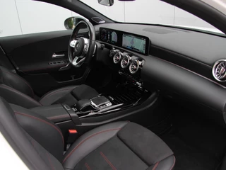 Mercedes-Benz A-Klasse Mercedes-Benz A-Klasse A35 AMG 306pk 4MATIC | Pano | Burmester - afbeelding nr 14