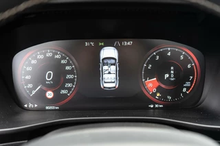 Volvo XC40 Volvo XC40 2.0 T4 R-Design Pano / Camera / ACC - afbeelding nr 13