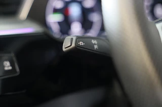 Audi e-tron Audi E-tron Sportback 55 Quattro S Line 95 kWh / Acc / Lane Assist / Elek Stoelen / 360 Camera / Sfeerverlichting / Open Panorama - afbeelding nr 10