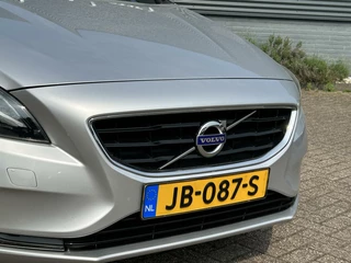 Volvo V40 Volvo V40 1.5 Summum BJ`16 NAP NL Pano Navi Led Cruise Leder - afbeelding nr 3