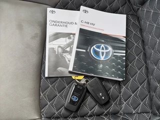 Toyota C-HR Toyota C-HR 1.8 Hybrid Executive | Navi | JBL | Sensoren v/a | Android Auto - afbeelding nr 41