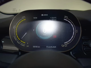 MINI Electric MINI Electric Mini Camden Edition 33 kWh | Stoelverwarming • Union Jack • CarPlay - afbeelding nr 16