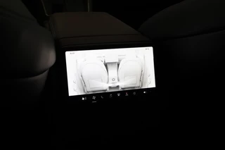 Tesla Model Y Tesla Model Y Long Range AWD 75 KWH - Premium audio - Warmtepomp - afbeelding nr 8