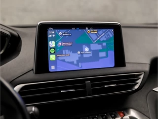 Peugeot 5008 Automaat (APPLE CARPLAY, STOELVERWARMING, LEDER, GROOT NAVI, 360 CAMERA, KEYLESS, SPORTSTOELEN, GETINT GLAS, CRUISE, NIEUWE APK, NIEUWSTAAT) - afbeelding nr 24