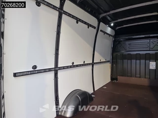 Iveco Daily Iveco Daily 35S21 Automaat 2025model Black Edition L2H2 Trekhaak ACC LED CarPlay Camera 12m3 Airco Trekhaak - afbeelding nr 9