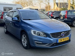 Volvo V60 Volvo V60 1.6 D2, Leder, Dakje, Navi, Xenon, Weinig Km’s - afbeelding nr 5