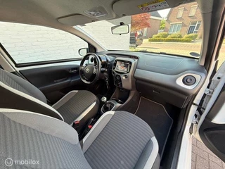 Toyota Aygo Toyota Aygo 1.0 VVT-i x-clusiv - afbeelding nr 11