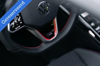 Volkswagen Golf Volkswagen Golf 2.0 TSI GTI Clubsport Akra Pano DSG - afbeelding nr 24