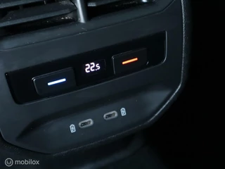SEAT Leon Seat Leon TSI 110 PK H6 (NIEUWE MODEL) Navi Digi Cockpit Camera Stoel+Stuurverwarming LeerAlcantara Parkassist Led - afbeelding nr 28