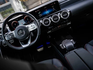 Mercedes-Benz A-Klasse Mercedes A-klasse A250 Premium AMG|PANO|BURMESTER|SFEERVERL. - afbeelding nr 17