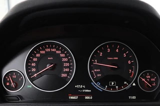 BMW 3 Serie BMW 3-serie Gran Turismo 320i Business | Sportstoelen | Navigatie |  Cruise control | Bluetooth | Parkeerhulp | Climate control - afbeelding nr 26