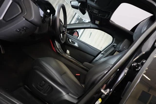 Land Rover Range Rover Velar Land Rover Range Rover Velar 2.0 P400e AWD Dynamic SE PHEV / New Model / Acc / Lane Assist / Dode Hoek / Leder / Open Panoramadak - afbeelding nr 8