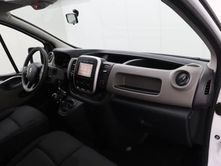 Renault Trafic Renault Trafic 1.6DCi 115PK Imperiaal | Trekhaak | Navigatie | Airco | Cruise | 3-Persoons - afbeelding nr 20