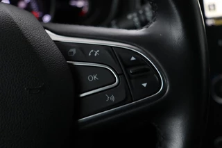 Renault Mégane Renault Mégane 1.3 TCe Bose | Trekhaak | Camera | Navigatie |  Keyless | Massage | Carplay | Dodehoek detectie | Climate control | Cruise control - afbeelding nr 13
