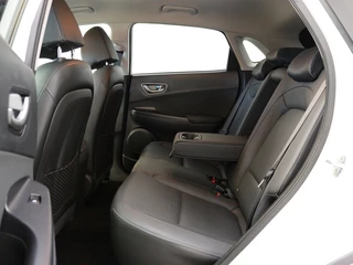 Hyundai Kona Hyundai Kona EV Premium 64 kWh | Trekhaak | Achteruitrijcamera | Dodehoek det - afbeelding nr 15