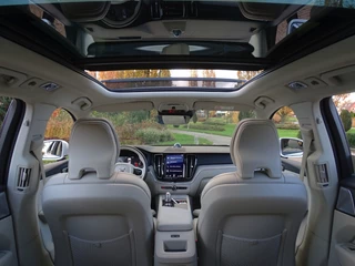 Volvo XC60 Volvo XC60 T8 408PK TE AWD Inscription / R-Design / LED - afbeelding nr 11