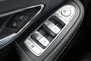 Mercedes-Benz C-Klasse Mercedes-Benz C-klasse Estate 180 AMG/Night/Multibeam/Camera/Stoelverw/Digtaal Display - afbeelding nr 32