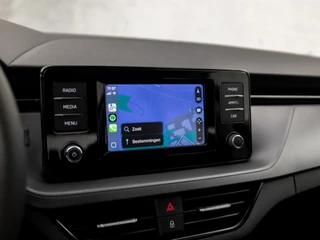 Škoda Scala (APPLE CARPLAY, AIRCO, ELEK PAKKET, ARMSTEUN, SPORTSTOELEN, LM VELGEN, PARKEERSENSOREN, NIEUWE APK, NIEUWSTAAT) - afbeelding nr 22