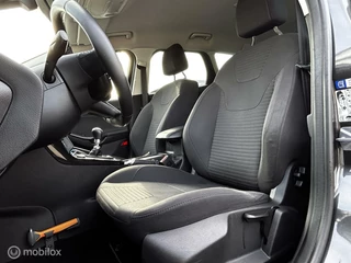 Ford Focus Ford Focus Wagon 1.0 Titanium Edition Navi PDC Clima NAP Netjes! - afbeelding nr 4