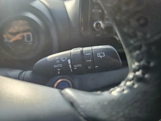 Toyota Yaris Toyota Yaris 1.5 Hybrid Dynamic | Nieuw Model / Dealer OH | Carplay / Cruise - afbeelding nr 23