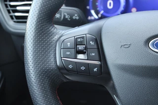 Ford Kuga Ford Kuga 2.5 PHEV ST-Line X |  Trekhaak | Panoramadak | elektrische achterklep | Adaprive Cruise control | dodehoeksensoren | camera | head up display | adaptive LED - afbeelding nr 24