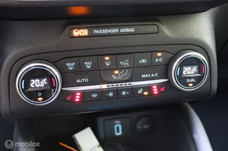 Ford Focus Ford Focus Wagon 1.0 EcoBoost Titanium Business 125 PK, Stuur/stoel verwarming, Pdc voor + achter, Full led, Keyless entry, Donkerglas, App connect, Cruise, Navi, Clima, 17 inch Lmv. - afbeelding nr 20