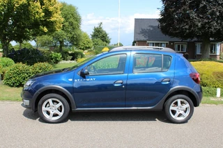 Dacia Sandero Stepway Dacia Sandero Stepway 0.9 TCe 90pk Laureate automaat airco/cruise/navi/PDC - afbeelding nr 17