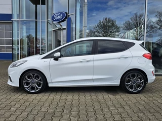 Ford Fiesta Ford Fiesta 1.0 EcoBoost ST-Line Navigatie | Cruise control | Led dagrijverlichting | Climate control | PDC | Lane assist | Dealeronderhouden! - afbeelding nr 2