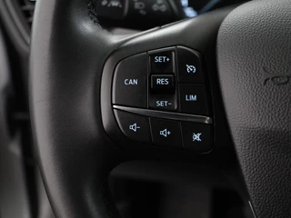 Ford Focus Ford Focus 1.0 EcoBoost Hybrid Titanium Style |  Stoel & stuurverwarming | Camera | Full LED | Carplay | Climate control | Navigatie | Park Assist | Getint glas - afbeelding nr 14