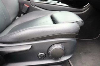 Mercedes-Benz A-Klasse Mercedes A-klasse 250 e phev widescreen cockpit leder stoelverwarming sfeerverlichting climate&cruise control sportzetels - afbeelding nr 26