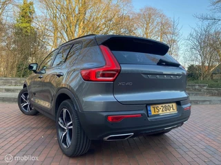 Volvo XC40 Volvo XC40 2.0 T4 R-Design / Leder / Camera / Led /Trekhaak - afbeelding nr 3