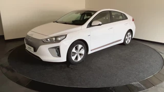 Hyundai IONIQ Hyundai IONIQ Comfort EV | Achteruitrijcamera | Cruise control | Rijstrooksensor | Soh (batterijcheck) 90,4 % - afbeelding nr 10