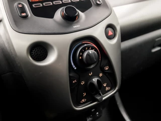 Peugeot 108 Peugeot 108 1.0 e-VTi Sport (5 DEURS, NAVIGATIE, AIRCO, ELEK RAMEN, SPORTSTOELEN, NIEUWE APK, XENON, NIEUWSTAAT) - afbeelding nr 10