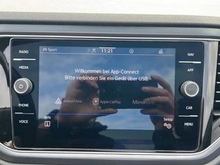 Volkswagen T-Roc Volkswagen T-Roc 1.5 TSI DSG R-LINE TREKHAAK/CAMERA/LEDER/BEATS-AUDIO/NAVI/ACC/CARPLAY - afbeelding nr 20