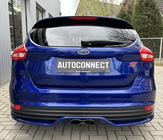 Ford Focus Ford Focus 2.0 ST. HALF LEDER, XENON, NAVI, 1 EIGENAAR. - afbeelding nr 7