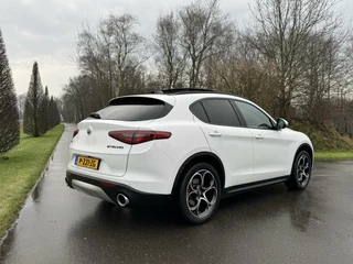 Alfa Romeo Stelvio Alfa Romeo Stelvio 2.0t Q4 Veloce 280pk, panodak, 20inch! - afbeelding nr 24