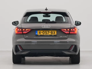 Audi A1 Sportback Audi A1 Sportback 25 TFSI 95pk S-tronic S-line 17