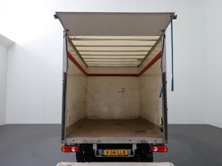 Iveco Daily Iveco Daily 35C16 3.0L Bakwagen+Laadklep | Airco | Cruise | Dakspoiler | 3-Persoons - afbeelding nr 4