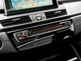 BMW 2 Serie 225Pk Automaat (PANORAMADAK, GROOT NAVI, HEAD-UP DISPLAY, LEDER, STOELVERWARMING, ADAPTIVE CRUISE, SPORTSTOELEN, NIEUWE APK, CRUISE, ZWART HEMEL, NIEUWSTAAT) - afbeelding nr 10