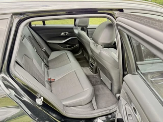 BMW 3 Serie BMW 3-serie Touring 320d High Executive Edition Mild-Hybrid - afbeelding nr 12