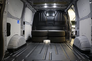 Ford Transit Custom | Lane Assist | 3-Zitter | Fabrieksgarantie tot 02/2028 - afbeelding nr 41