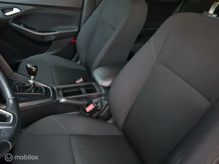 Ford Focus Ford Focus Wagon 125 PK H6 Chroom Trekhaak Lichtmetalen Velgen Parkeersensor - afbeelding nr 21